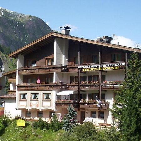 Hotel Garni Bergsonne Самнаун Екстериор снимка