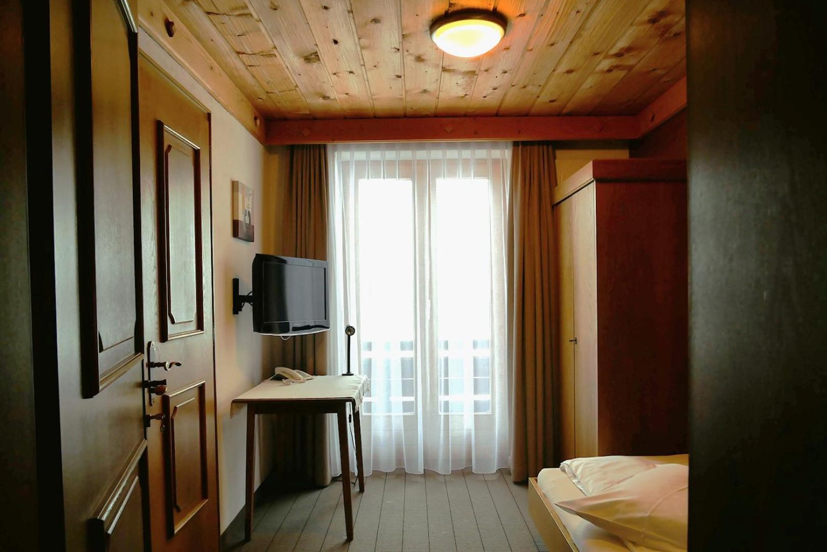Hotel Garni Bergsonne Самнаун Екстериор снимка