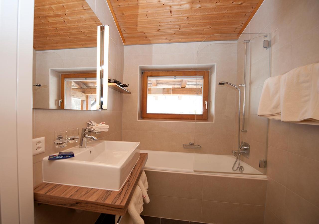 Hotel Garni Bergsonne Самнаун Екстериор снимка